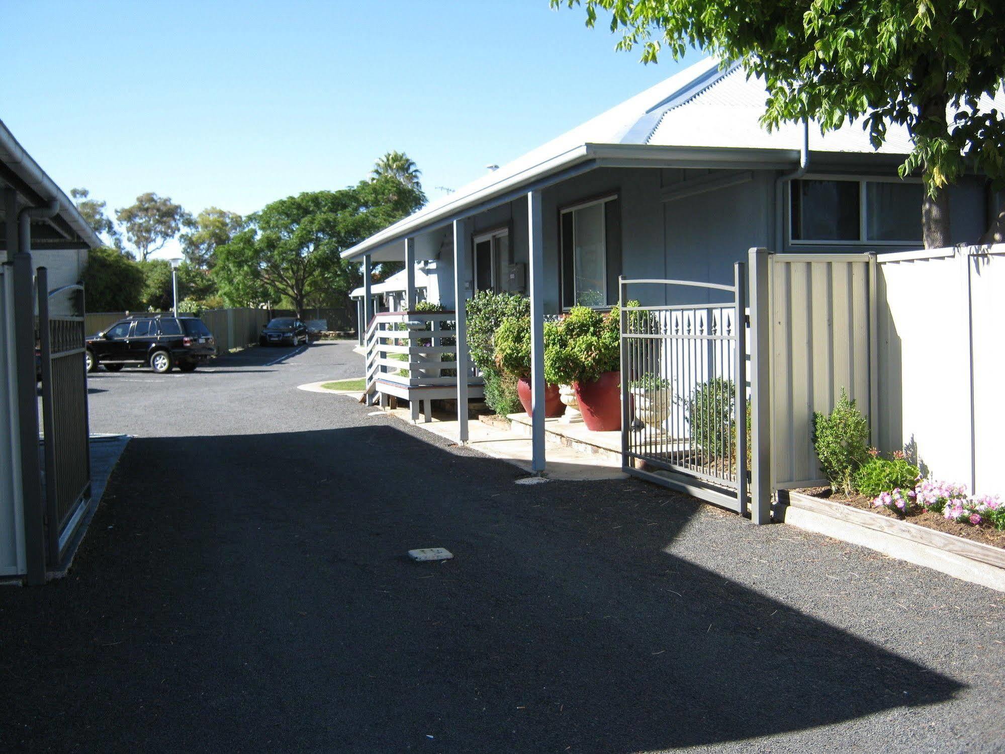 Canberra Ave Villas クイーンビアン エクステリア 写真